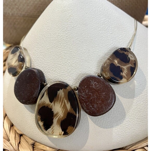 M&S Collar Length Wire Plastic Drop Bead Statement Necklace - Picture 4 of 8